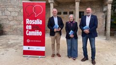 Valent�n Garc�a, Chus Pato e Anxo Angueira presentaron onte as xornadas na Casa de Rosal�a.