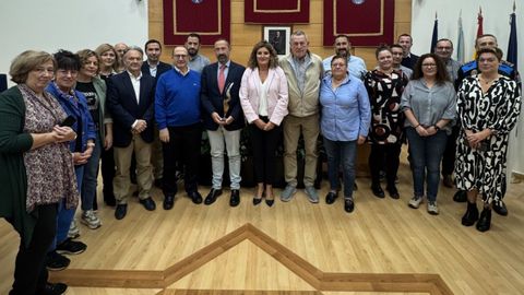 El secretario xeral de Narn, homenajeado por la corporacin y por los tres ltimos alcaldes: Marin Ferreiro, Jos Manuel Blanco y Xon Gato