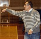 Domínguez cree que su equipo tiene cierta ventaja en el derbi. 