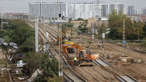 Trabajos en las vías del tren a la altura de Sedaví