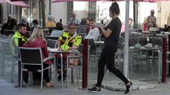 La actividad de la hosteleria suele contribuir a relanzar el empleo en agosto