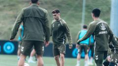 �lvaro N��ez y Hugo Sotelo, junto con Borja Iglesias, en el entrenamiento del Celta de este martes en la Cidade Deportiva Afouteza.