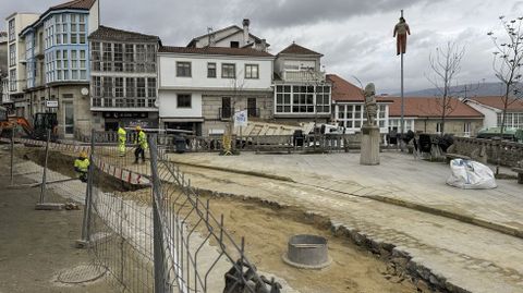 Obras en el centro de Maceda 