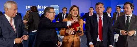 Arenas, Zoido, De Cospedal, Sanz y Floriano, ayer en la junta directiva del PP andaluz celebrada en Sevilla.