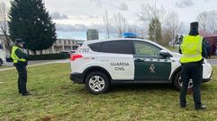 Foto de archivo de una dotaci�n de la Guardia Civil en Melide