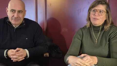 El concejal Eduardo Rodr�guez y la portavoz popular, Cecilia V�zquez, durante una rueda de prensa.