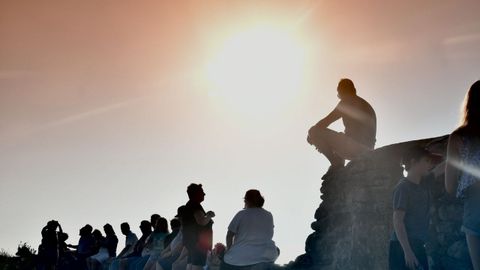 El eclipse en la playa de O Ancoradoiro en Muros