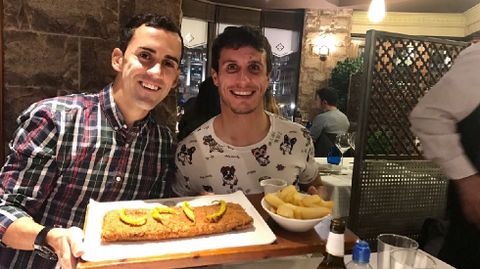 Linares y Christian Fernndez cenando juntos