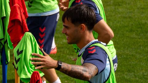 El centrocampista del Celta Miguel Rom�n, en un entrenamiento.