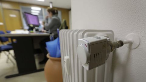 Medidores de consumo el&eacute;ctrico en los radiadores de calefacci&oacute;n