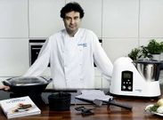 Pepe Rodr�guez destaca que es muy f�cil hacer platos siguiendo las recetas del Evolution Mix. 