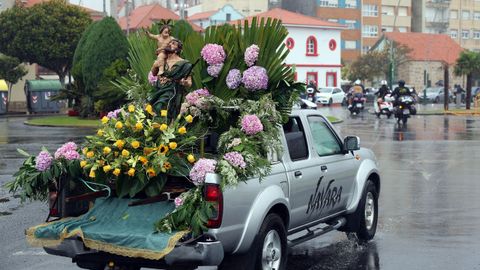 PROCESION DE  VEHICULOS EN HONOR A SAN CRISTOBAL