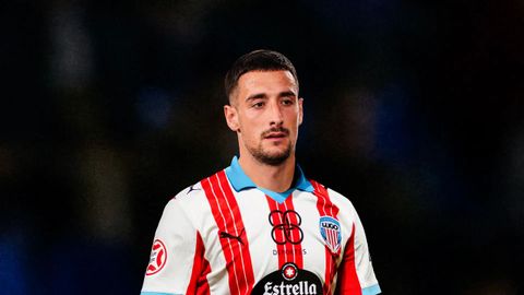 Pol Moreno, nuevo central diestro del CD Lugo 2026-2027.
