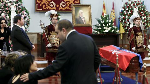 Viuda e hijos recibieron las condolencias de conocidos y amigos