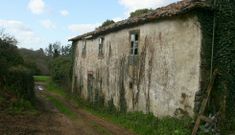 La antigua rectoral de Poulo, parroquia por la que pasa el Camino ingl�s, mide 182 metros cuadrados.