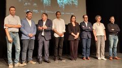 Lores, tercero por la izquierda, este martes, en el foro celebrado en Girona