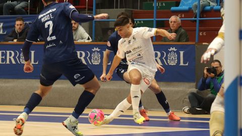 Novoa en el enfrentamiento entre O Parrulo Ferrol y el Crdoba.