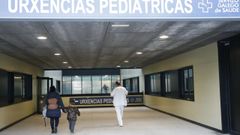 El acceso a las urgencias pedi�tricas del hospital �lvaro Cunqueiro de Vigo, en una imagen de archivo. 