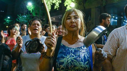Manifestantes en las inmediaciones del Congreso Nacional argentino, en Buenos Aires