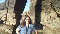 Ana Pena, gu�a de Gu�a Tu D�a na Praia de As Catedrais, en Ribadeo.
