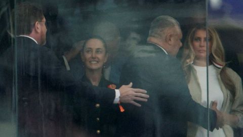 Melania Trump junto a Claudia Sheinbaum