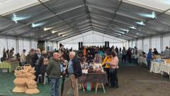 Los vecinos de Cando recuperaron la Feira dos Carros.