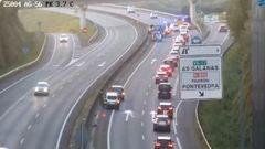 Retenciones en la AG-56, en Santiago, tras un accidente