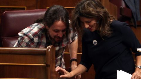 Yolanda Daz y Pablo Iglesias, durante un pleno en el Congreso en el ao 2016