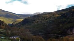 La cumbre del monte Pia Paxaro nevada, este mircoles en una foto hecha desde Folgoso