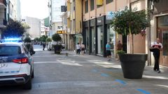 La nueva zona azul de la calle Rosala de Castro, en Ribeira.