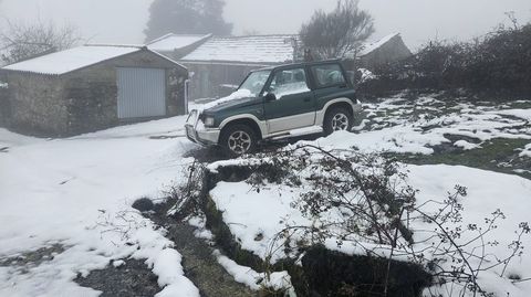 Lugar de Portomarti�o, Xesta, en A Lama, tras la nevada