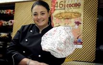 Cristina Lamas, en Lal�n, onde est� a visitar � familia con motivo da Feira do Cocido.