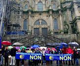 Protesta de vecinos de Baamonde en Santiago contra los cambios. 
