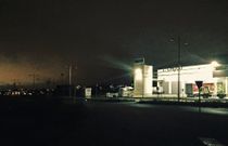Talleres Cholo (en la imagen) instal� unos grandes focos de luz ante la falta de alumbrado p�blico. 