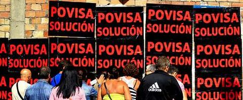 Carteles durante la huelga del pasado verano.