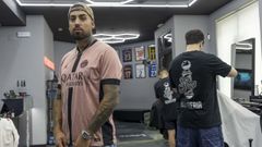 Mathias Mndez, dueo de la Barbera Sion:Ver que el 4 de julio cortaba el pelo a los jugadores del PSG me hizo recordar cundo arranqu en rea Central