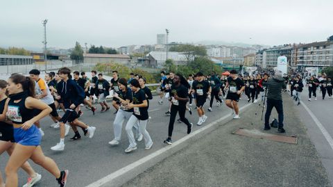Participantes en la carrera inclusiva de la San Marti�o.