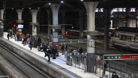 Vista de la estaci�n de tren de Oviedo