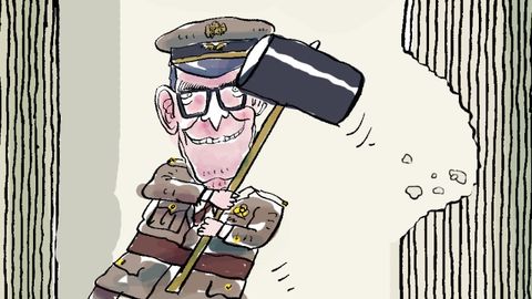 Ricardo Pardo Zancada: comandante, actu� como enlace con Milans del Bosch. Ocupaba un alto puesto en el Estado Mayor de la Brigada acorazada, y fue el jefe de la �nica unidad militar que se uni� en el Parlamento a los guardias de Tejero. Condenado a 12 a�os de c�rcel, en 1998 public� un libro donde implica a un gran n�mero de oficiales y a los dirigentes pol�ticos de entonces.