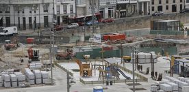 La Autoridad Portuaria prev� abrir en los pr�ximos d�as una nueva zona, en superficie, en la Marina, que incluye dos parques infantiles. 