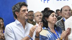 Javier Arias en un acto del PP junto a Elena Candia