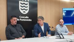 David Su�rez, Fern�ndez Lores y Javier Filgueira presentaron el acuerdo entre el Concello de Pontevedra y los taxistas para prestar el servicio de Coche de Punto