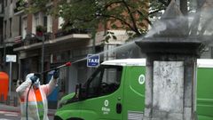 Limpieza en una calle de Bilbao
