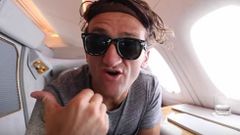 El viaje en primera clase del youtuber Casey Neistat
