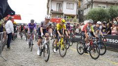 Imgenes de la Etapa 16 de La Vuelta a Espaa entre Poio y Mos