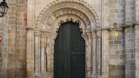 Catedral de Ourense. Puerta norte.