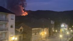 Una vista del momento inicial del incendio tomada desde Quiroga