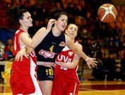 Andrea R�os es una de las jugadoras que la directiva pretende mantener la pr�xima campa�a.