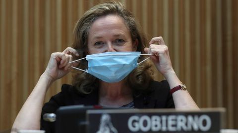 La vicepresidenta tercera y ministra de Asuntos Econ�micos y Transformaci�n Digital, Nadia Calvi�o
