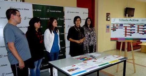 Diego Rodr�guez, Soledad Rey, Bel�n Montouto, Paula Fern�ndez y Raquel Boda�o, ayer en la presentaci�n